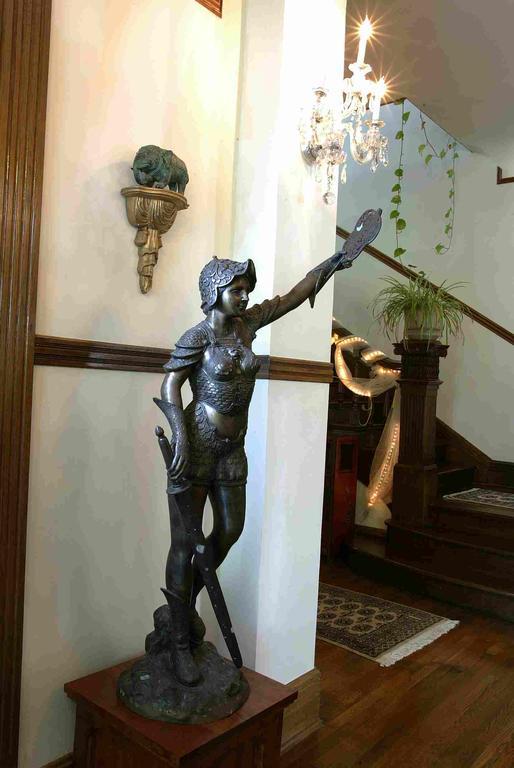 Beall Mansion An Elegant Bed & Breakfast Inn อัลตัน ภายใน รูปภาพ